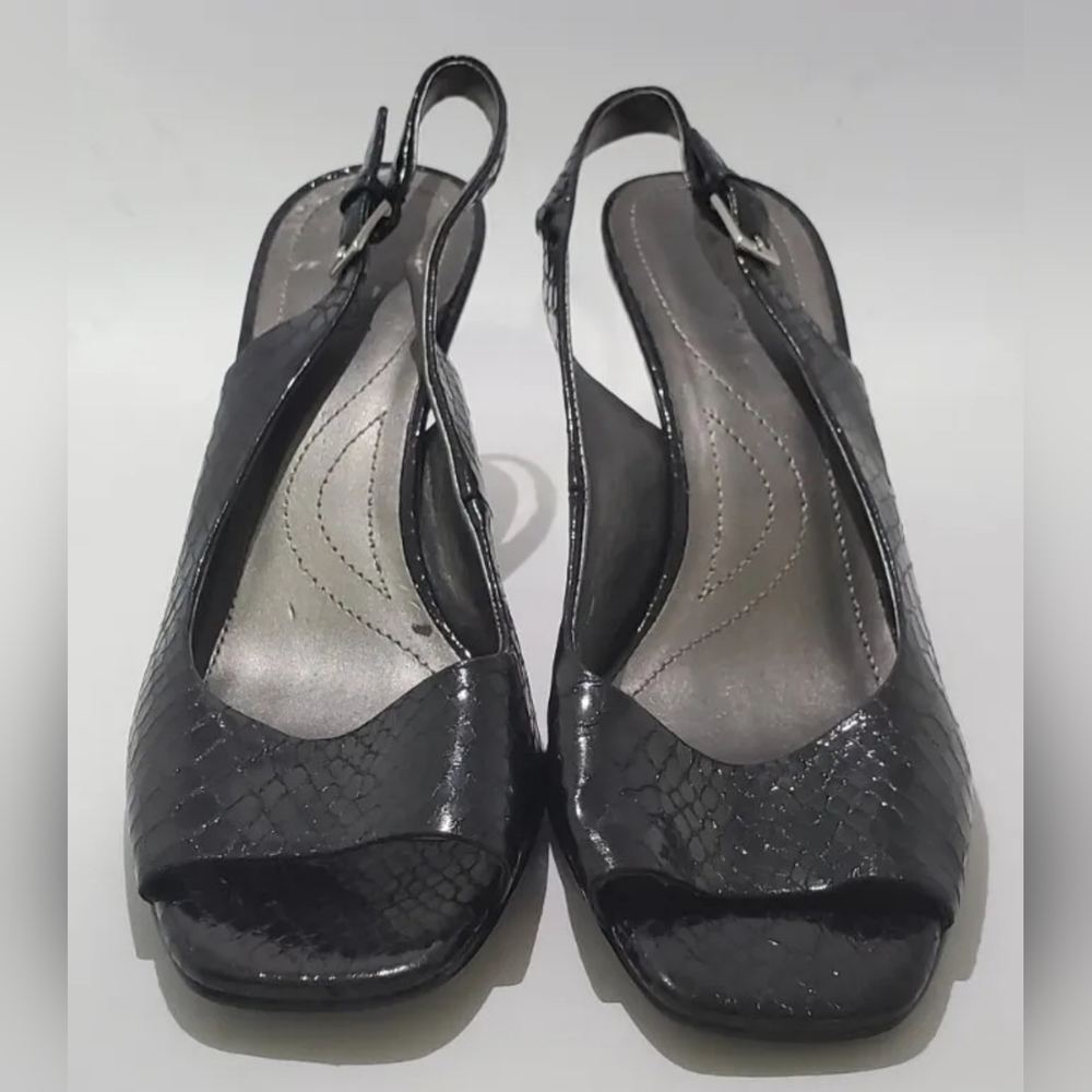 Women's Tahari "Robin" Snake Skin Style Open Toe High Heels Pumps Size 8M Black